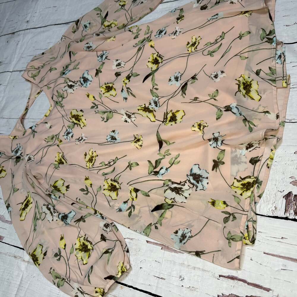Entro Peach Pink Floral Long Sleeve V-Neck Keyhole Back Blouse - Picture 4 of 7